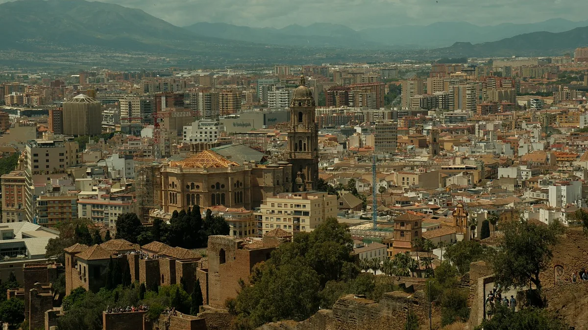 Málaga in 5 Days: Art, Heat, Streets and Fried Fish