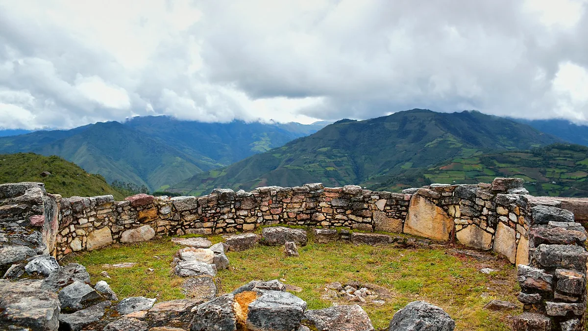 Choquequirao on a Budget: Luxury Trekking for Less