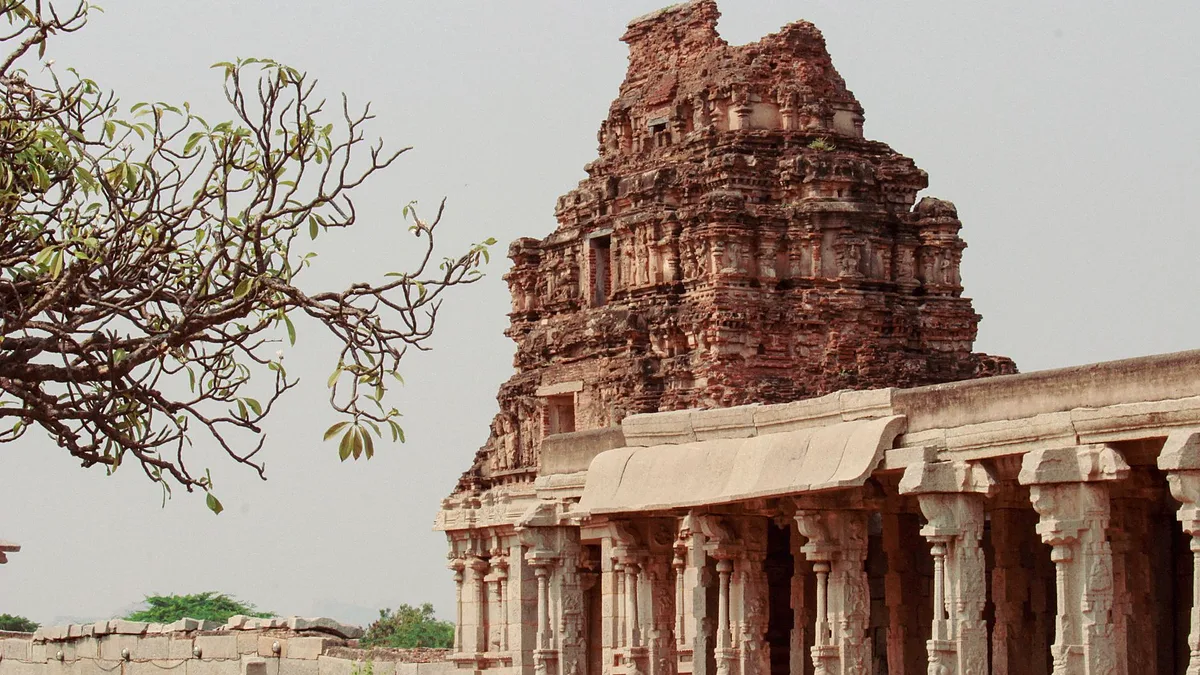 Hampi's Hidden Galleries &amp; Private Clubs for Deep Winter
